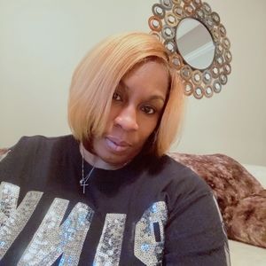 Meet your Posher, Yolanda